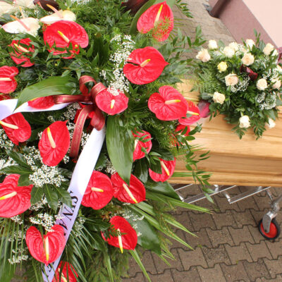 kwiaty na pogrzeb kłobuck